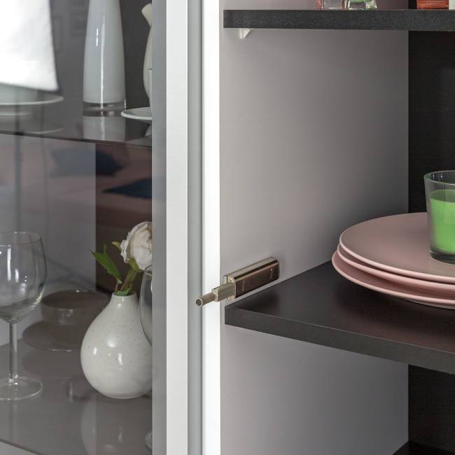 Сидней набор мебели № 42 цвет белый/чёрный/фасады МДФ белый глянец Сидней набор мебели № 42 цвет белый/чёрный/фасады МДФ белый глянец