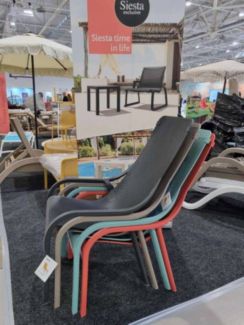 Лаунж-кресло пластиковое Net Lounge белый 615х900х990 мм Лаунж-кресло пластиковое Net Lounge белый 615х900х990 мм